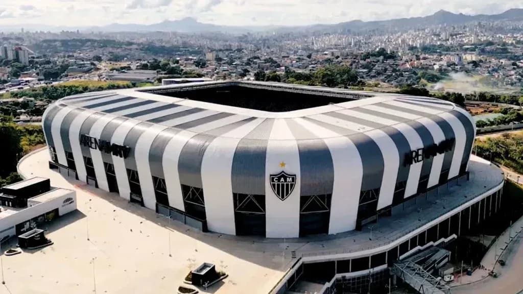 Vista aérea da Arena MRV, estádio do Atlético Mineiro em Belo Horizonte, com capacidade para 44 mil torcedores.